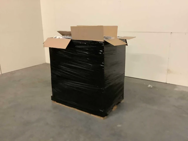Pallet - amazon overstockgoederen - 2170 items - afbeelding 1 van  7