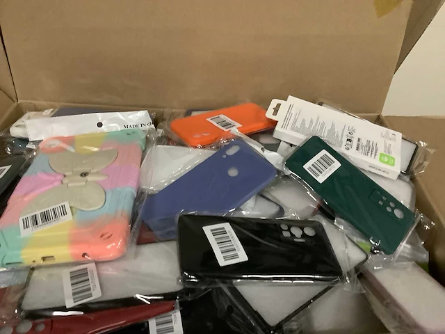 Pallet - amazon overstockgoederen - 2320 items - afbeelding 3 van  7