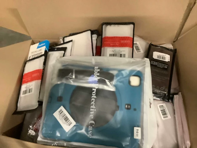 Pallet - amazon overstockgoederen - 2839 items - afbeelding 3 van  7
