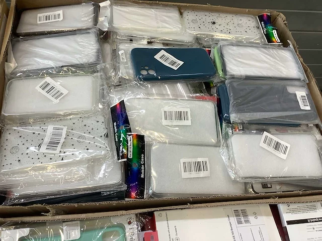 Pallet - amazon overstockgoederen - 3050 items - afbeelding 5 van  7