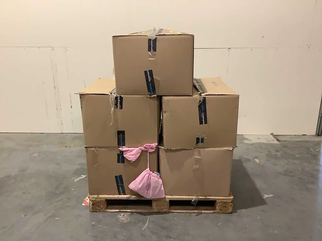 Pallet - amazon overstockgoederen - speelgoed - afbeelding 2 van  8