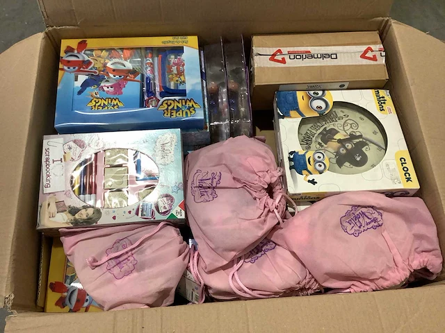 Pallet - amazon overstockgoederen - speelgoed - afbeelding 6 van  8