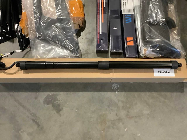 Pallet - auto onderdelen - retourgoederen - afbeelding 6 van  19