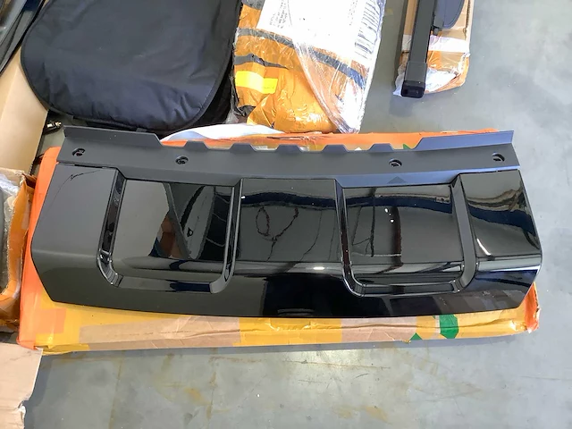 Pallet - auto onderdelen - retourgoederen - afbeelding 25 van  25