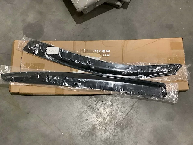 Pallet - auto onderdelen - retourgoederen - afbeelding 14 van  27