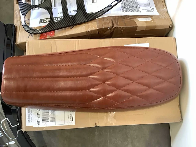 Pallet - auto onderdelen - retourgoederen - afbeelding 13 van  26