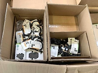 Pallet - elektronica - retourgoederen - 1818 items - afbeelding 5 van  5