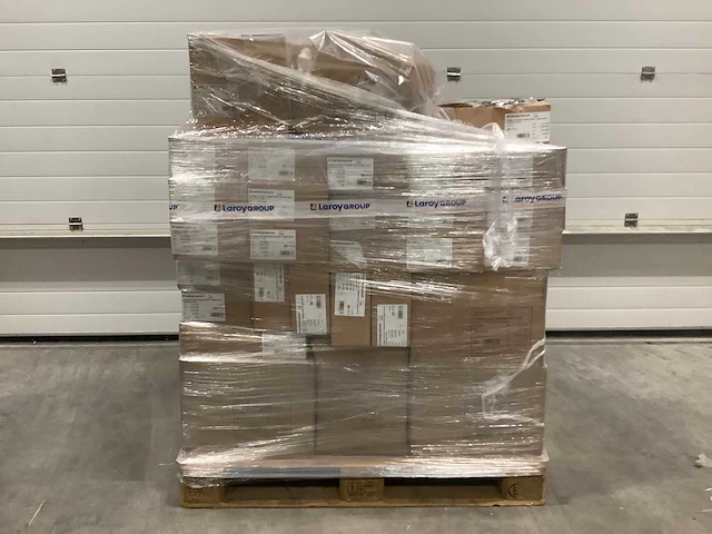Pallet - hondensnacks - 2252items - afbeelding 1 van  7