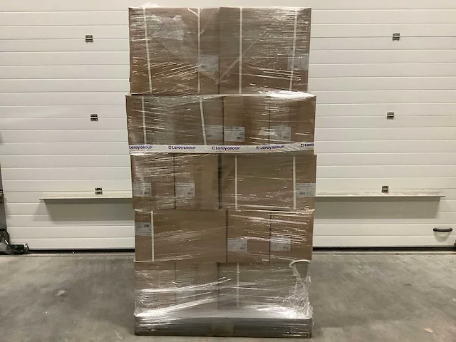 Pallet - hondensnacks - 608items - afbeelding 1 van  5