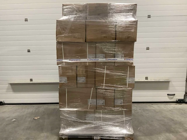Pallet - hondensnacks - 784items - afbeelding 1 van  5