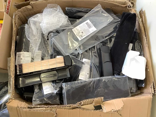 Pallet - huishoudelijk - retourgoederen - afbeelding 25 van  26