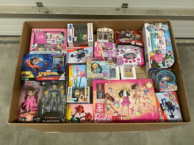 Pallet - overstock / new - speelgoed - 148 items - afbeelding 1 van  8