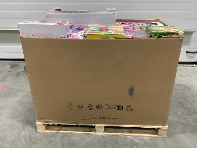Pallet - overstock / new - speelgoed (215x) - afbeelding 8 van  9