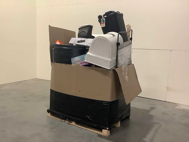 Pallet - retourgoederen - 45 items - afbeelding 1 van  5
