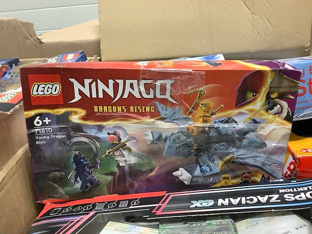 Pallet - speelgoed - afbeelding 7 van  11