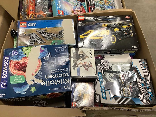 Pallet - speelgoed - afbeelding 8 van  11