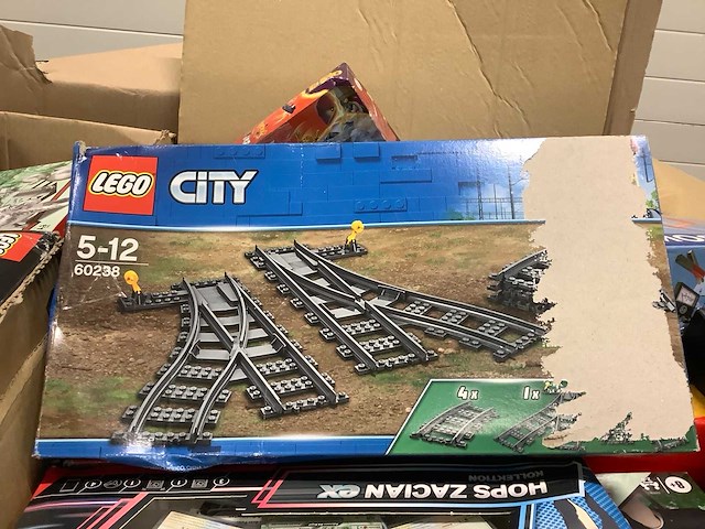 Pallet - speelgoed - afbeelding 10 van  11