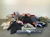 Pallet - textiel - retourgoederen - afbeelding 11 van  17