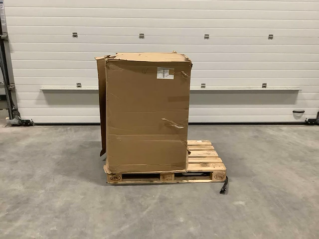 Pallet a-merk retourgoederen - 1 item - afbeelding 1 van  5