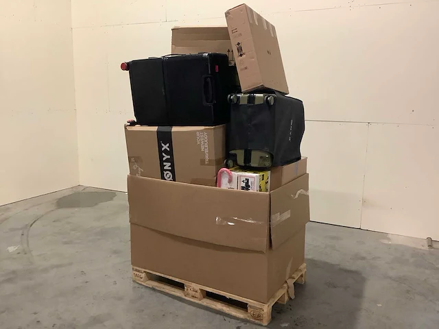 Pallet a-merk retourgoederen - 16 items - afbeelding 1 van  7