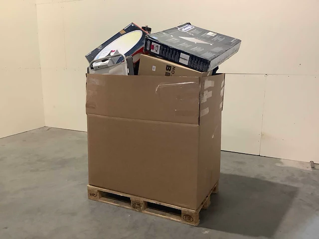 Pallet a-merk retourgoederen - 16 items - afbeelding 1 van  8