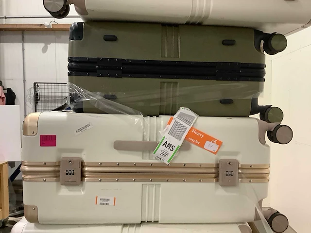 Pallet a-merk retourgoederen - 19 items - afbeelding 4 van  8
