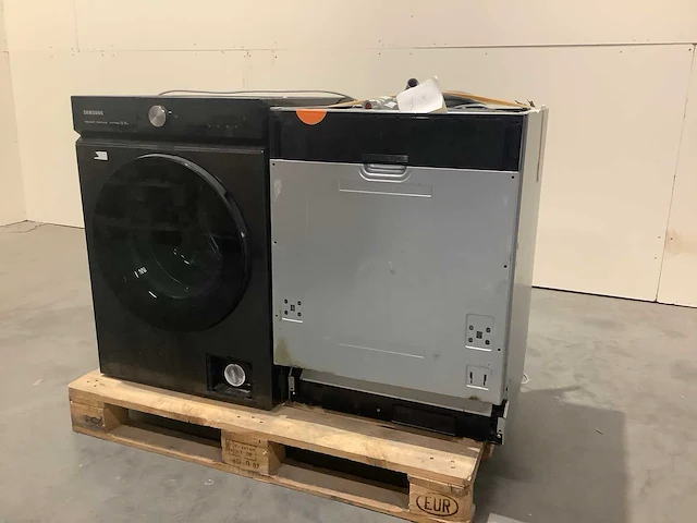 Pallet a-merk retourgoederen - 2 items - afbeelding 1 van  8