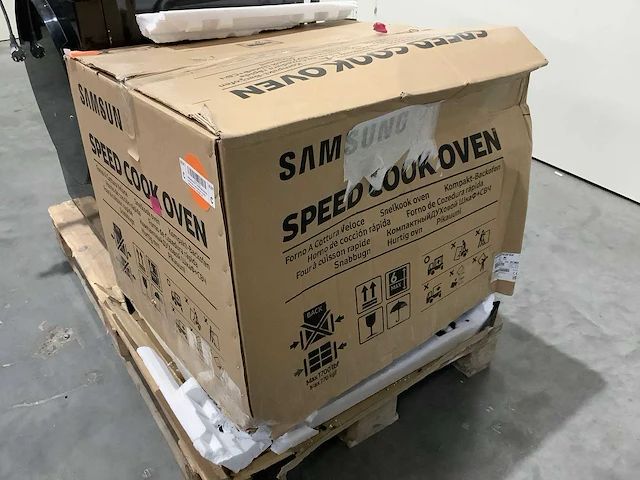 Pallet a-merk retourgoederen - 2 items - afbeelding 4 van  6