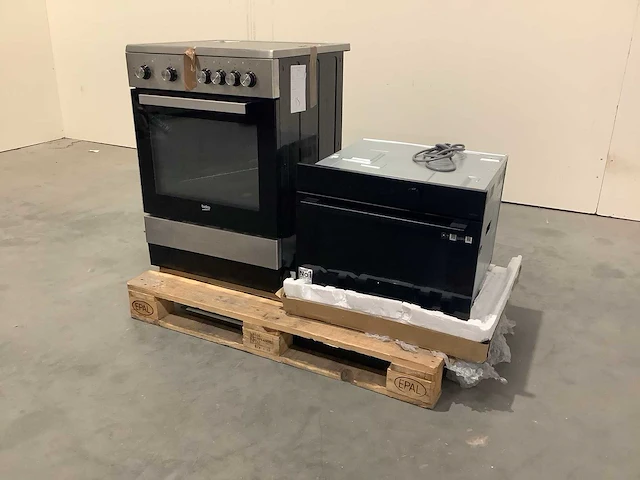 Pallet a-merk retourgoederen - 2 items - afbeelding 1 van  5