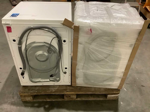 Pallet a-merk retourgoederen - 2 items - afbeelding 3 van  5