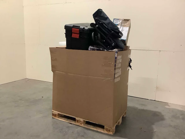 Pallet a-merk retourgoederen - 23 items - afbeelding 1 van  8