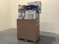 Pallet a-merk retourgoederen - 24 items - afbeelding 1 van  8