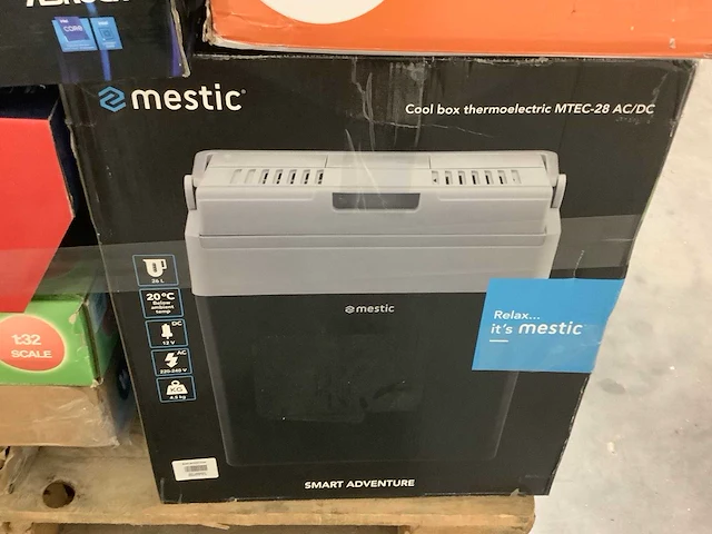 Pallet a-merk retourgoederen - 28 items - afbeelding 9 van  10