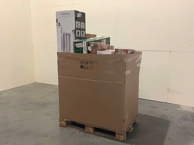 Pallet a-merk retourgoederen - 29 items - afbeelding 1 van  8