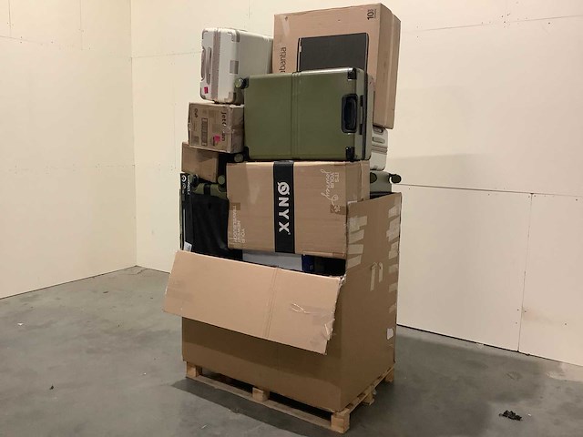 Pallet a-merk retourgoederen - 29 items - afbeelding 1 van  7