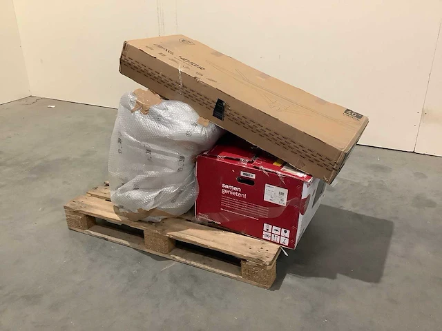 Pallet a-merk retourgoederen - 3 items - afbeelding 1 van  6