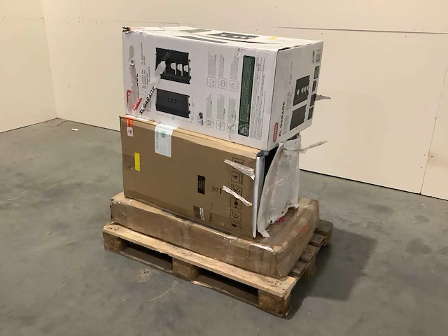 Pallet a-merk retourgoederen - 3 items - afbeelding 1 van  7