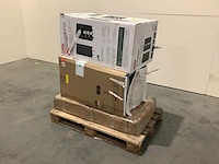 Pallet a-merk retourgoederen - 3 items - afbeelding 1 van  7