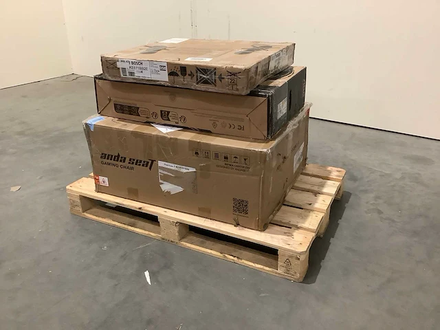 Pallet a-merk retourgoederen - 3 items - afbeelding 1 van  7