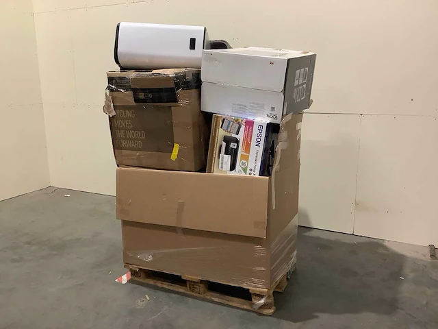 Pallet a-merk retourgoederen - 31 items - afbeelding 1 van  7