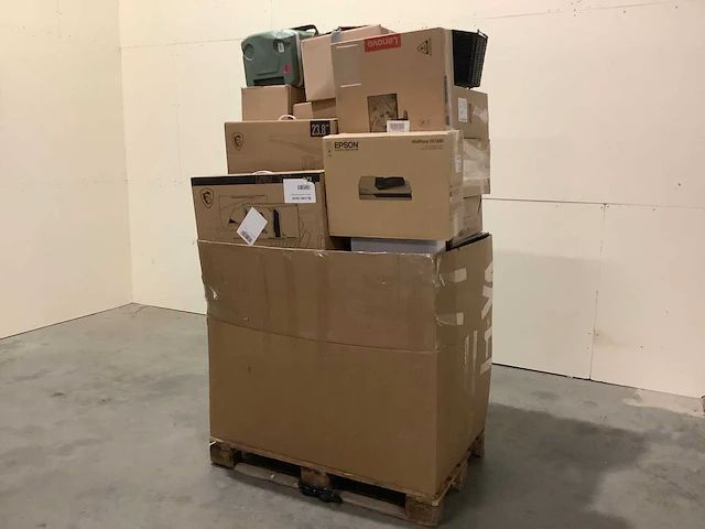 Pallet a-merk retourgoederen - 34 items - afbeelding 1 van  8