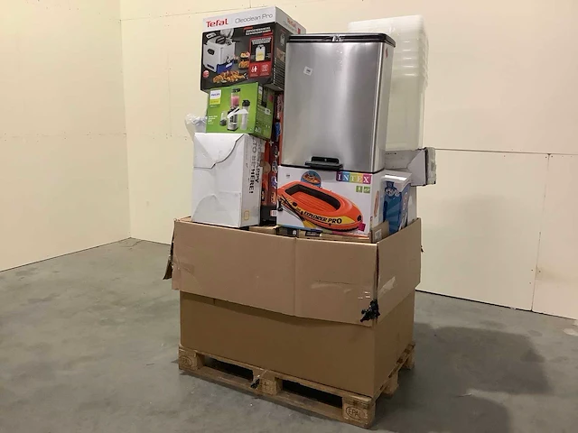 Pallet a-merk retourgoederen - 34 items - afbeelding 1 van  8