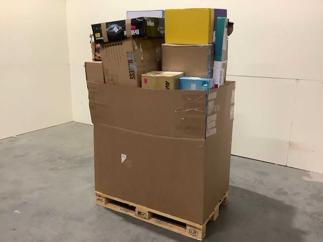 Pallet a-merk retourgoederen - 34 items - afbeelding 1 van  8
