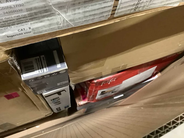 Pallet a-merk retourgoederen - 38 items - afbeelding 8 van  10