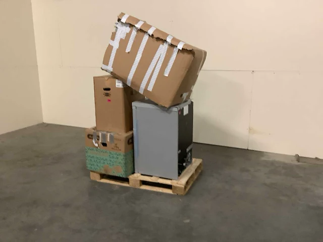 Pallet a-merk retourgoederen - 4 items - afbeelding 1 van  7