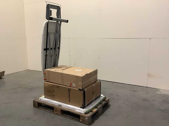 Pallet a-merk retourgoederen - 4 items - afbeelding 1 van  6