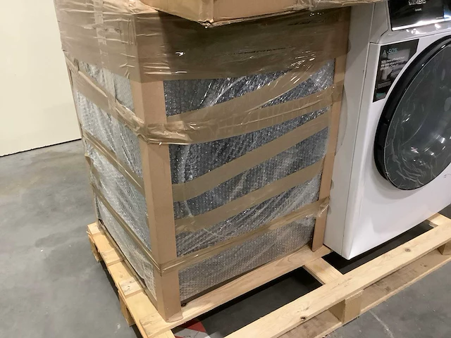 Pallet a-merk retourgoederen - 4 items - afbeelding 6 van  8