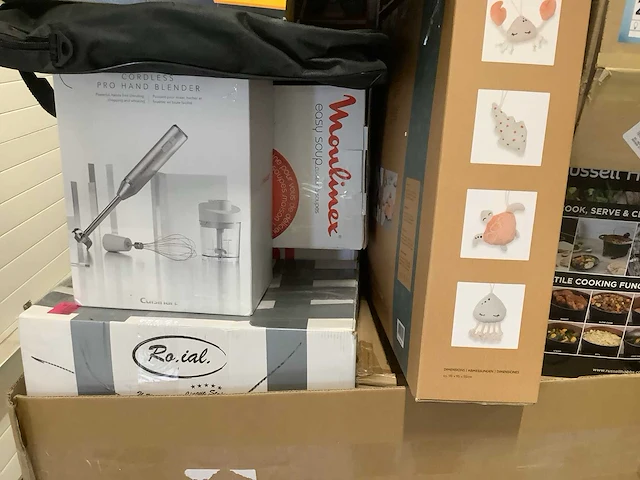 Pallet a-merk retourgoederen - 41 items - afbeelding 11 van  13
