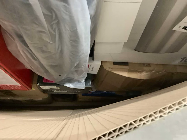 Pallet a-merk retourgoederen - 44 items - afbeelding 11 van  12