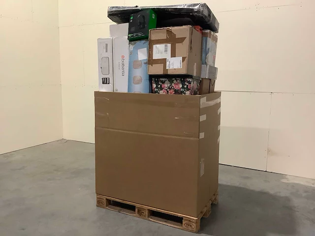 Pallet a-merk retourgoederen - 52 items - afbeelding 1 van  12